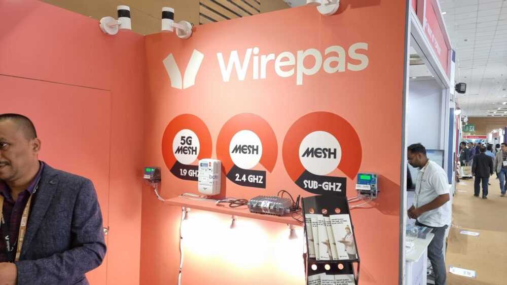 Picture of Wirepas event stand with 5G Mesh, Mesh 2.4 GHz and Mesh Sub-GHz demos